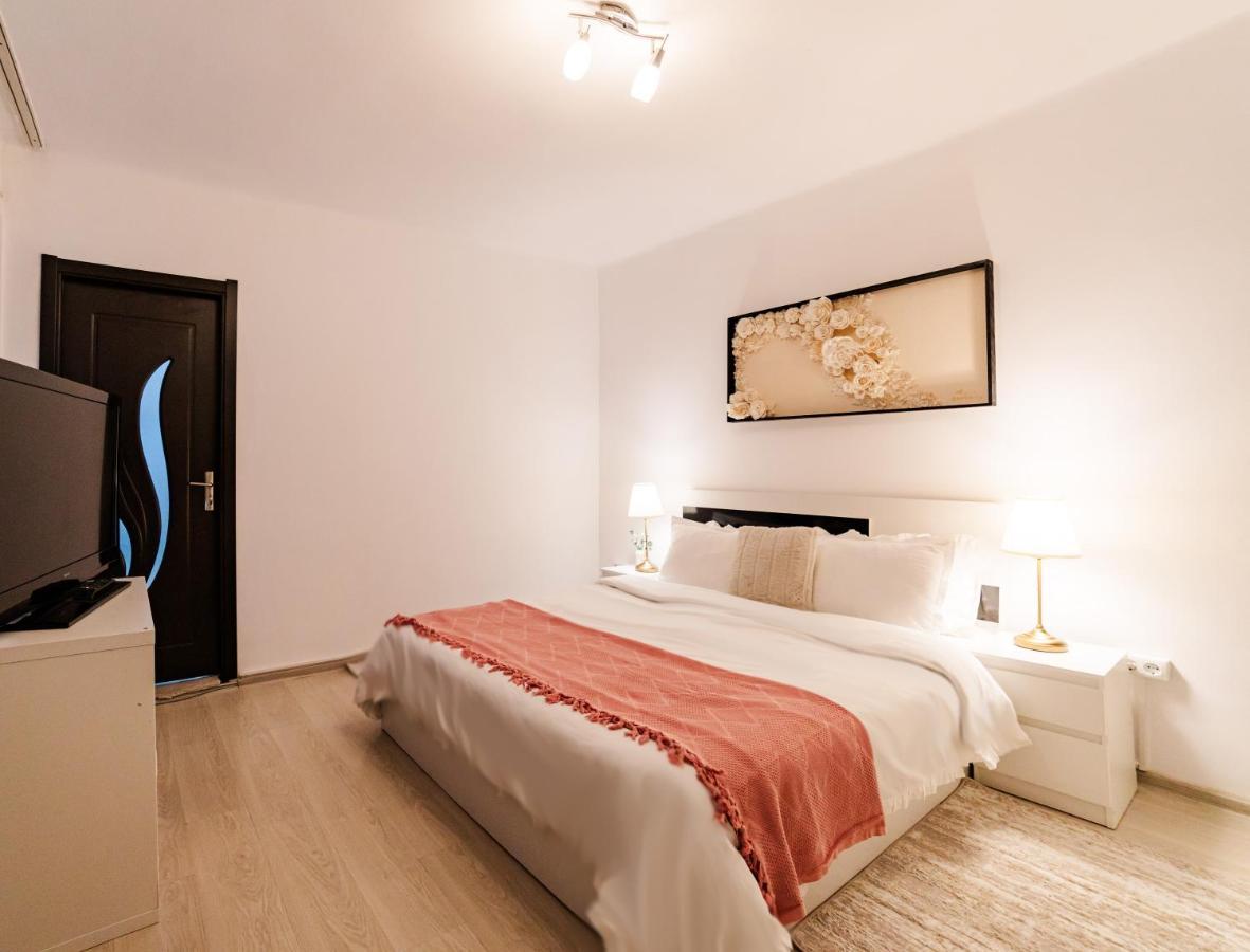 Anastasia Apartments With Parking Braşov Exterior foto