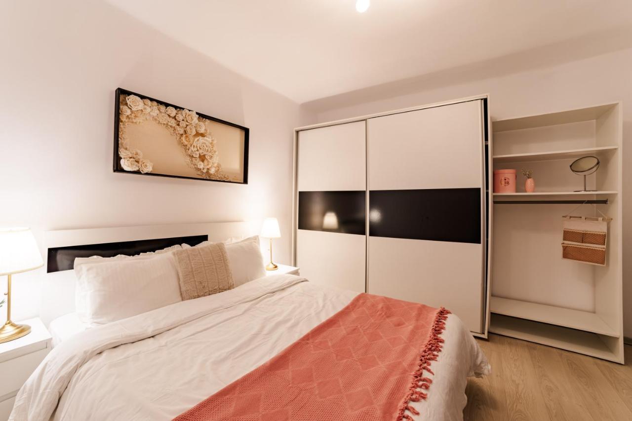 Anastasia Apartments With Parking Braşov Exterior foto