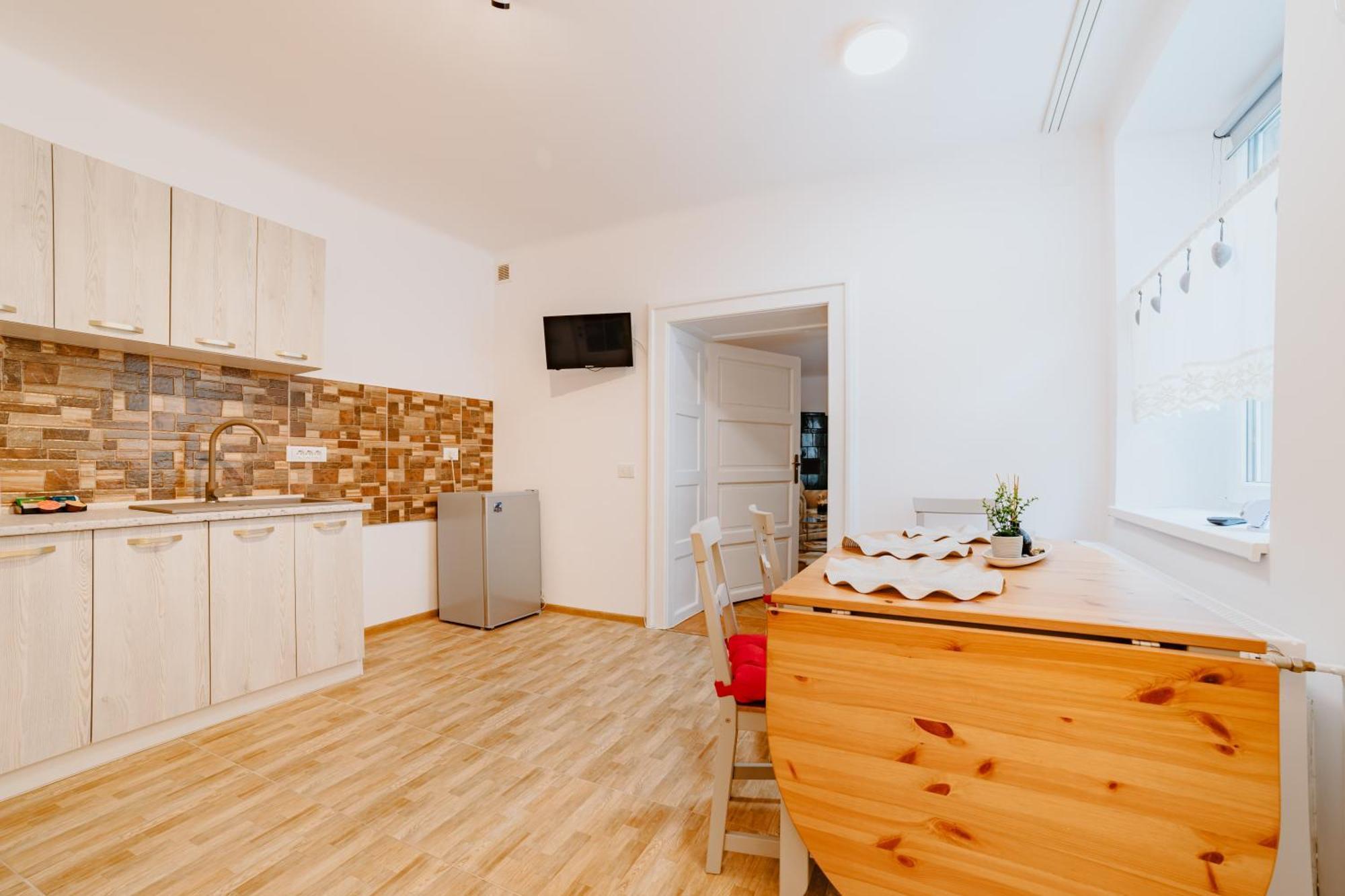Anastasia Apartments With Parking Braşov Exterior foto