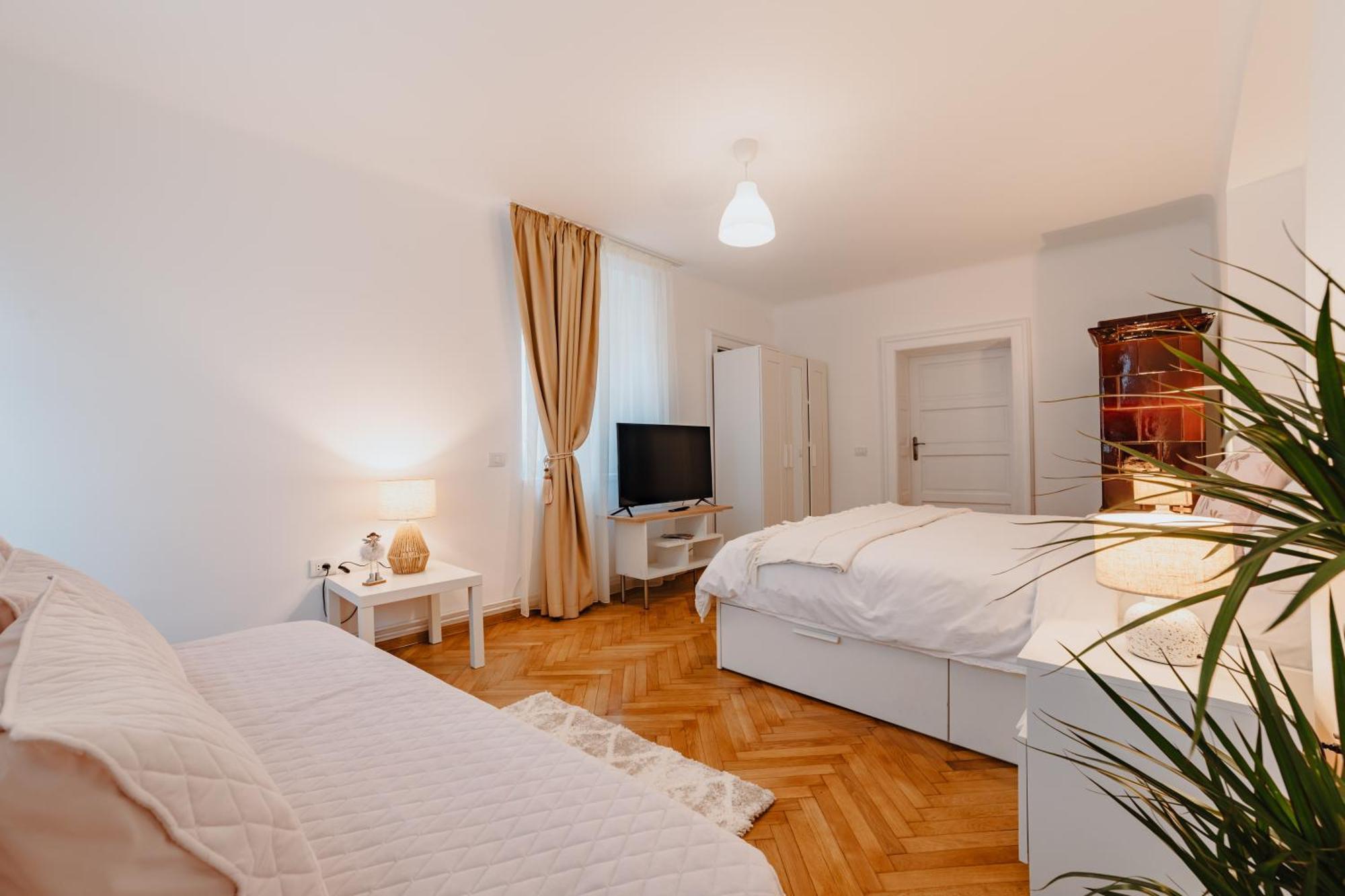 Anastasia Apartments With Parking Braşov Exterior foto